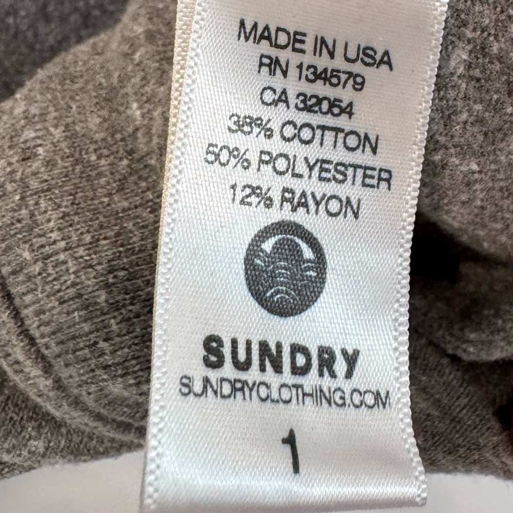 Sundry Women's Top “Make it Happen” from Anthropologie size 1 (S or M) - Picture 9 of 9